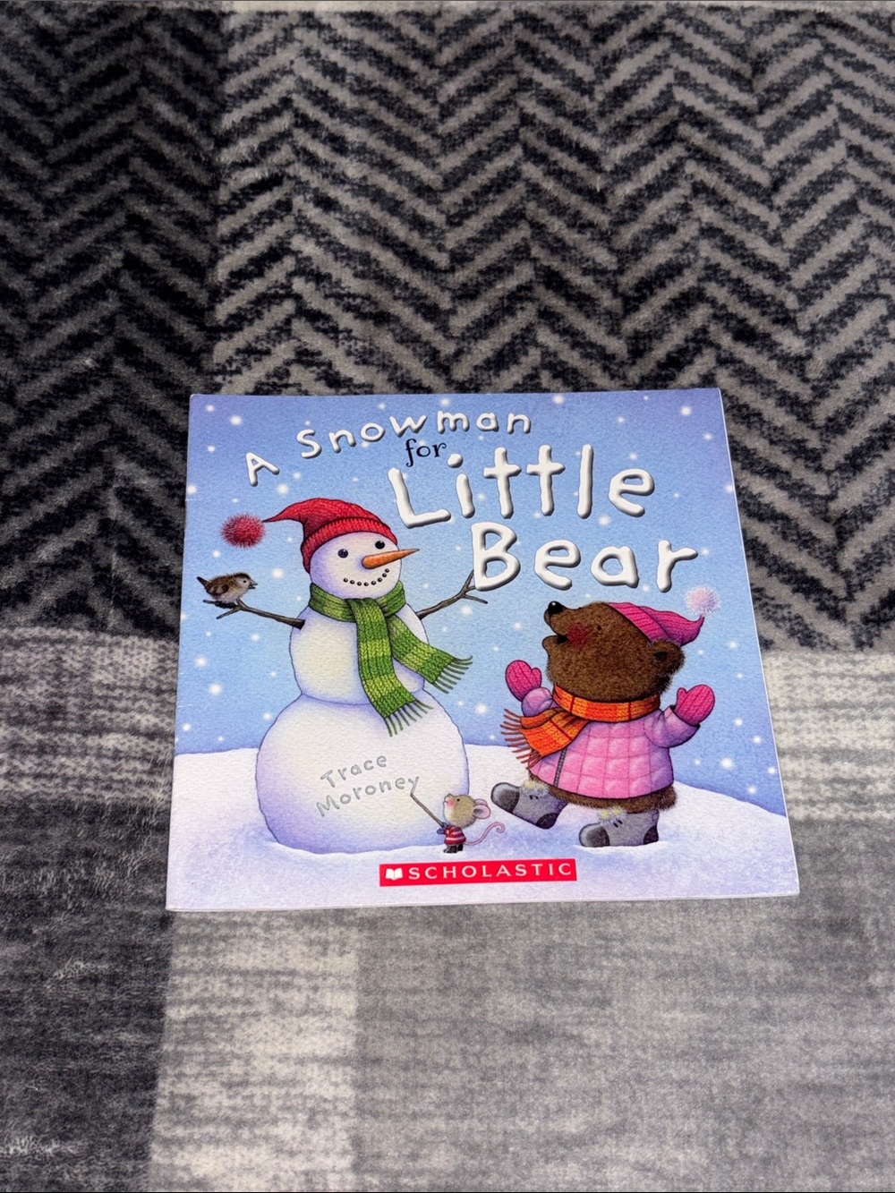 Scholastic Blue Cover: A Snowman for Little Bear Picture Book